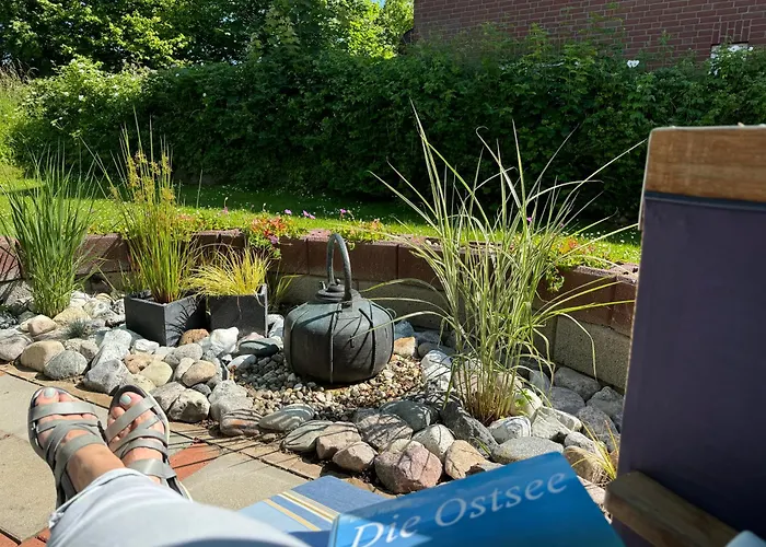 Segelund - Zeit Fuer Uns- Ruhige Und Sonnige Ferienwohnung Mit Terrasse Und Garten Nahe Strand Und Ostsee