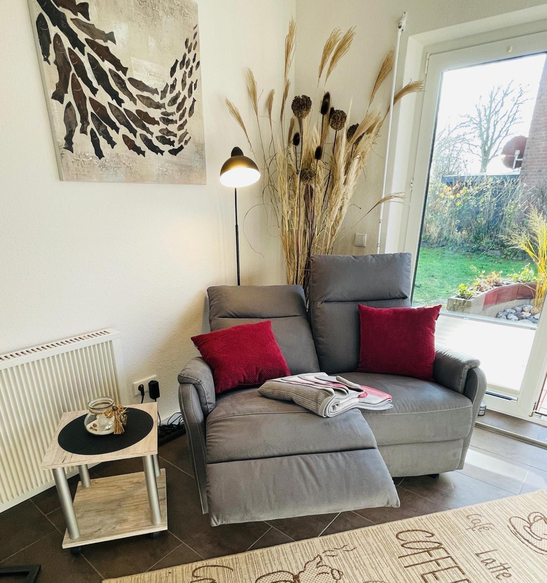 Segelund: Tranquil Seaside Retreat With Garden Terrace * Schonhagen (Schleswig-Holstein)
