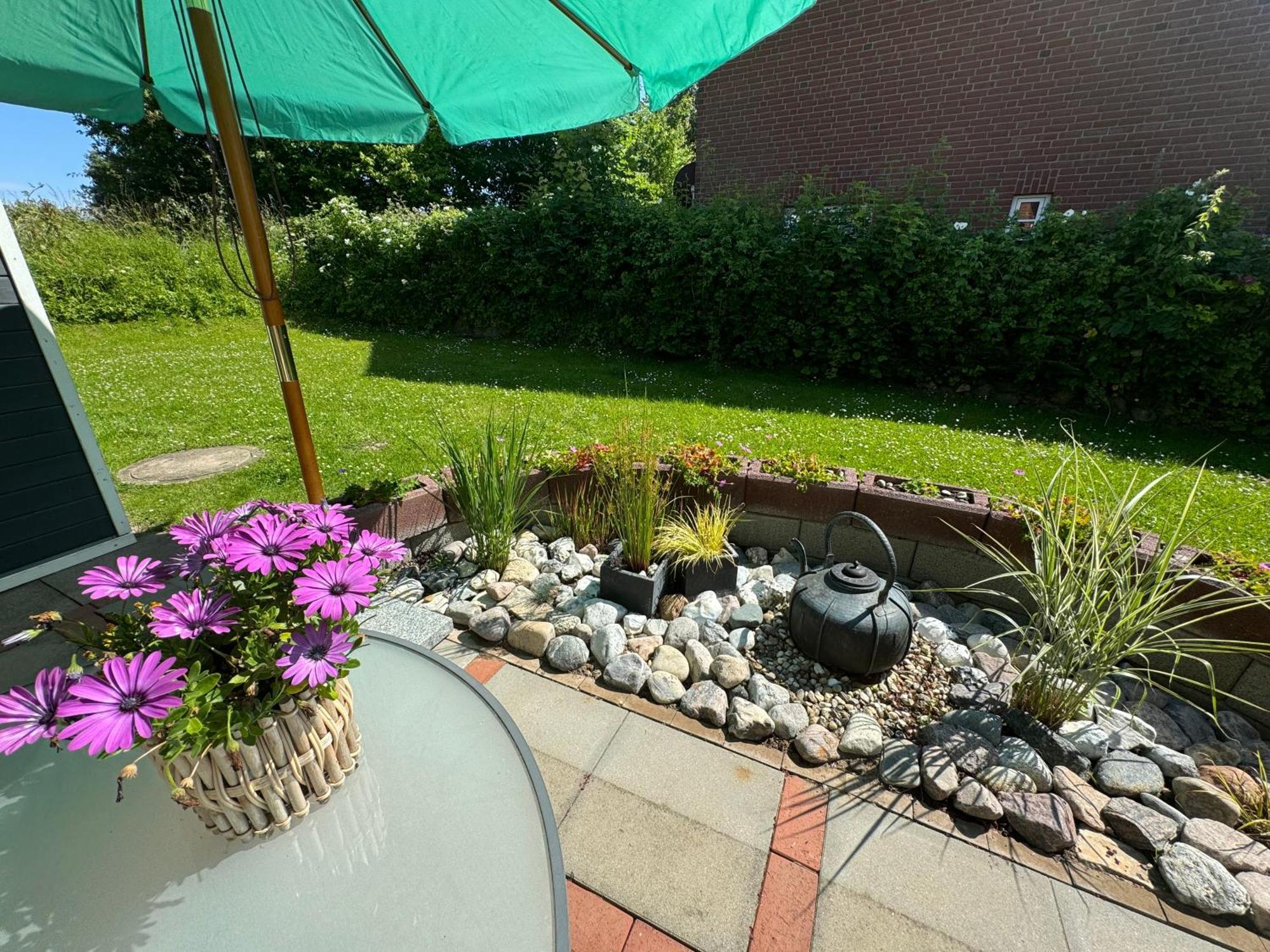 Apartment Segelund: Tranquil Seaside Retreat With Garden Terrace *